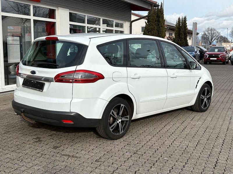 Gebraucht Ford S-MAX Trend 140 PS (102 kW) 2013 Weiß Van / Kleinbus