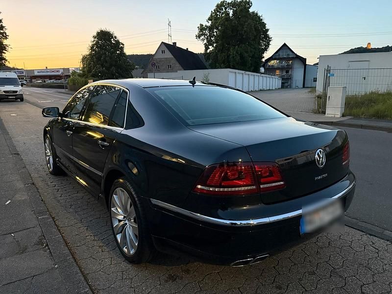 Schwarz Gebraucht 2014 VW Phaeton Exclusive Limousine | 14.500 € - Bild 1/4