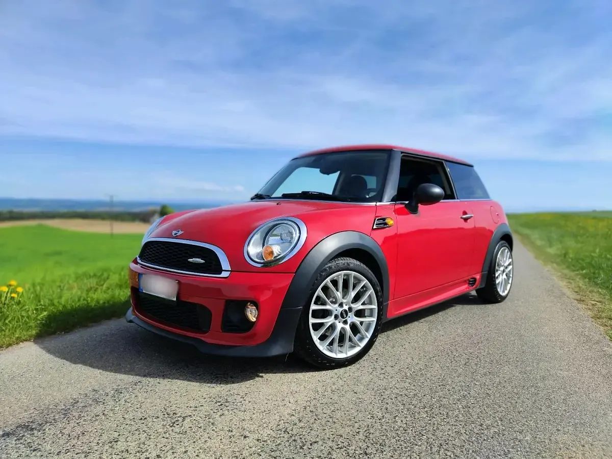 Second-hand Mini Cooper D 90 CP (66 kW) 2012 Roșu Hatchback