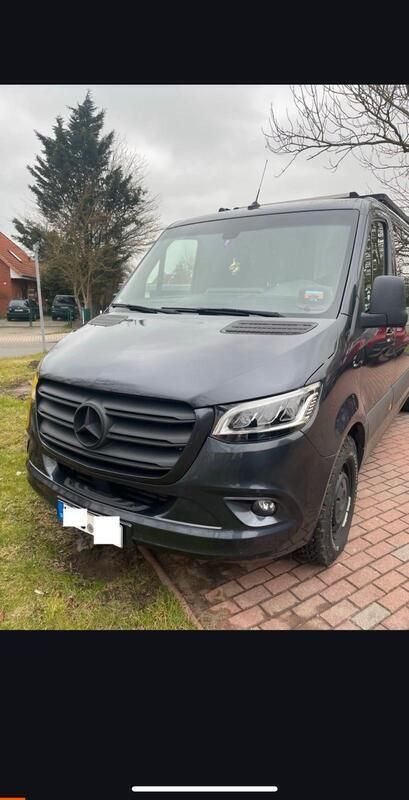 Grau Gebraucht 2020 Mercedes Sprinter Van | 52.499 € - Bild 1/4