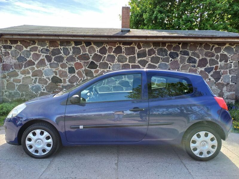 Gebraucht Renault Clio III Authentique 65 PS (47 kW) 2007 Blau Limousine