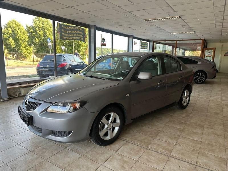 Grau Gebraucht 2004 Mazda 3 Comfort Limousine | 2.499 € (Fairer Preis) - Bild 1/4