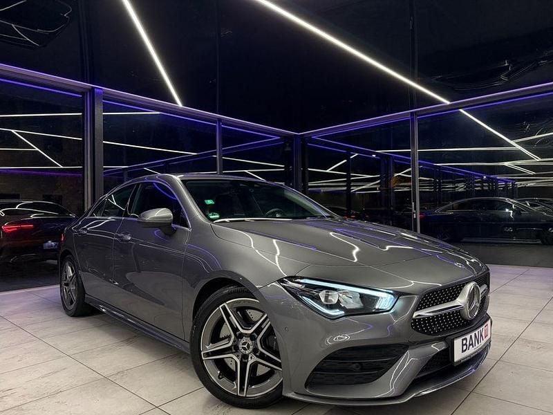 Grau Gebraucht 2019 Mercedes CLA220 AMG Limousine | 24.990 € (Fairer Preis) - Bild 1/4