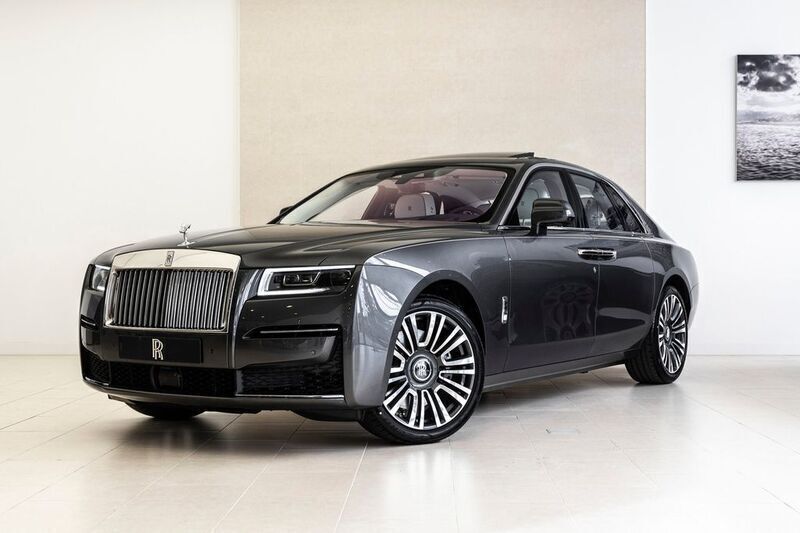 Grau Gebraucht 2022 Rolls Royce Ghost Limousine | 325.000 € (Fairer Preis) - Bild 1/4