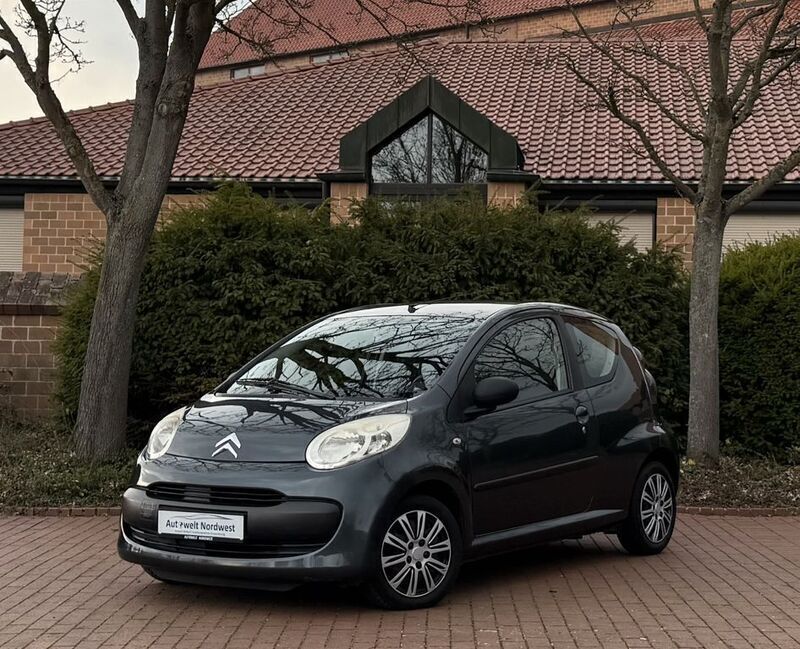 Grau Gebraucht 2008 Citroën C1 Style Kleinwagen | 1.499 € (Guter Preis) - Bild 1/4