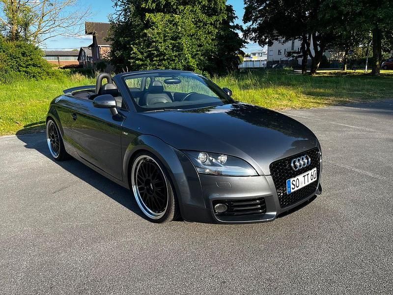 Grau Gebraucht 2007 Audi TT Roadster S-Line Cabrio | 11.000 € (Teuer) - Bild 1/4