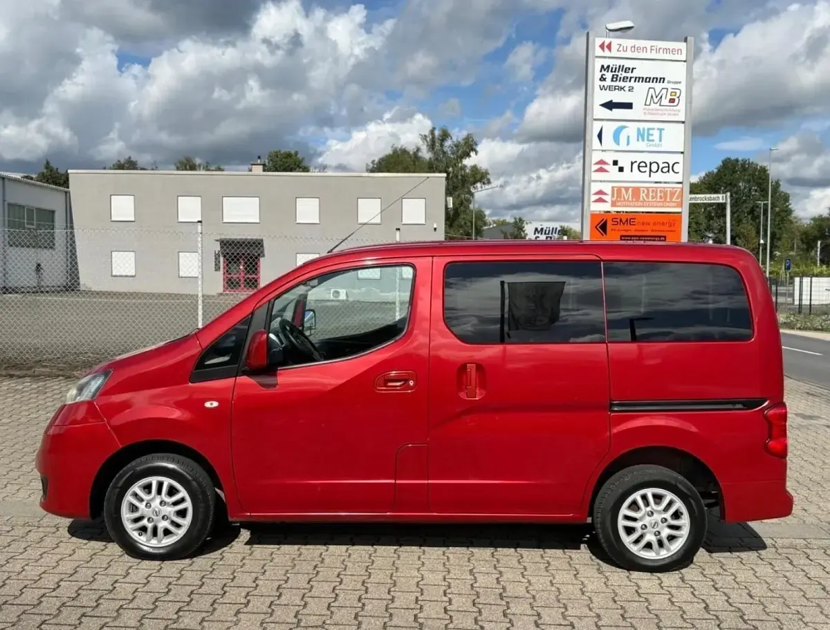 Gebraucht Nissan Evalia 2012 Rot Van / Kleinbus