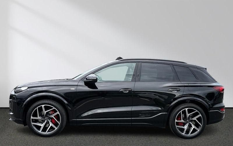 Gebraucht Audi Q6 e-tron Sport 339 kW (462 PS) 2025 Mythosschwarz SUV