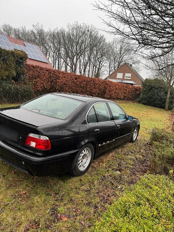 Gebraucht BMW 523 170 PS (125 kW) 1997 Schwarz Limousine