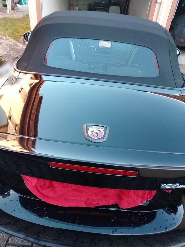 Gebraucht Abarth 124 Spider 185 PS (136 kW) 2017 Schwarz Cabrio