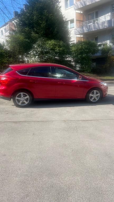 Gebraucht Ford Focus Titanium 150 PS (110 kW) 2011 Schwarz Limousine