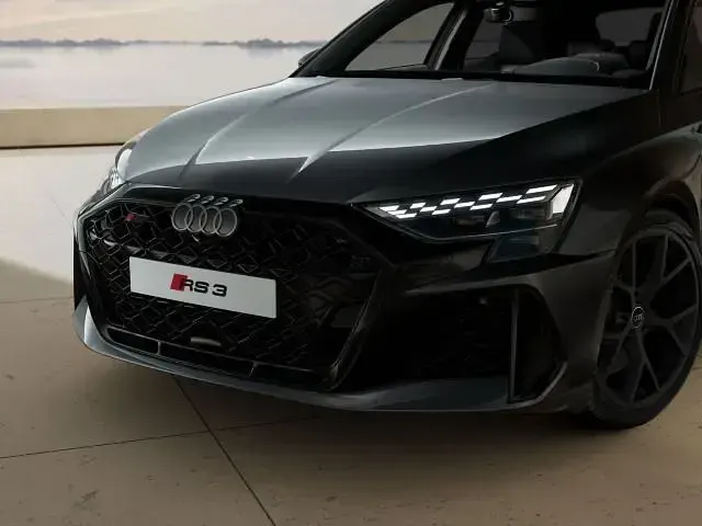 Neu Audi RS3 Ambiente 400 PS (294 kW) 2026 Grau Limousine