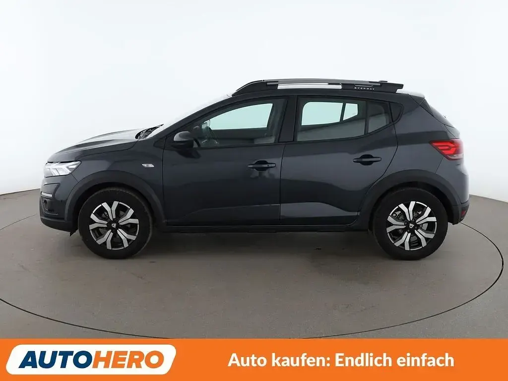 Gebraucht Dacia Sandero Comfort 91 PS (66 kW) 2021 Grau Limousine