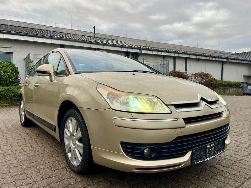 Gold Gebraucht 2006 Citroën C4 Exclusive Limousine | 5.990 € - Bild 1/4