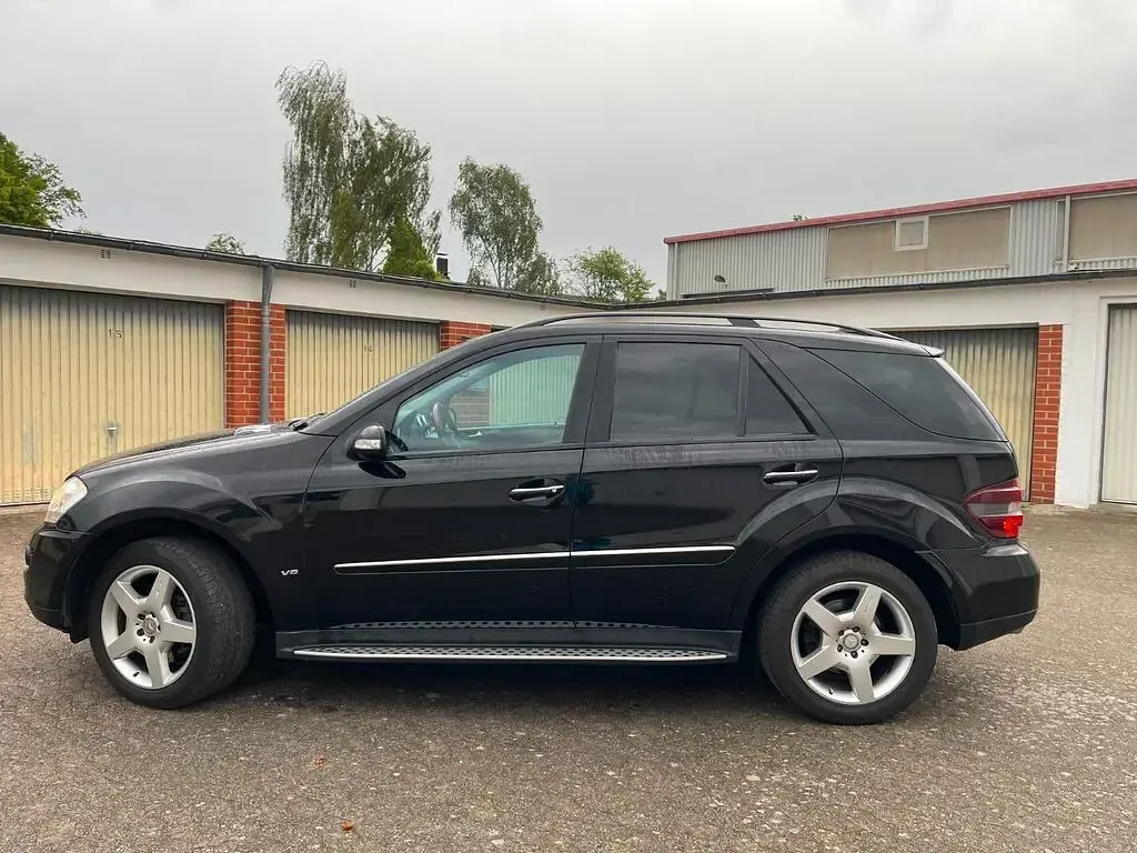 Gebraucht Mercedes ML420 Edition 306 PS (225 kW) 2007 Schwarz SUV