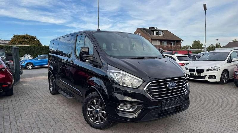 Agate black Gebraucht 2021 Ford Transit Tourneo Van / Kleinbus | 33.900 € (Etwas zu teuer) - Bild 1/4