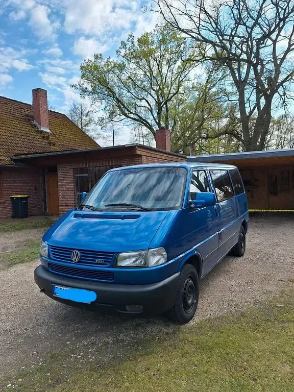 Gebraucht VW T4 102 PS (75 kW) 1999 Blau Van