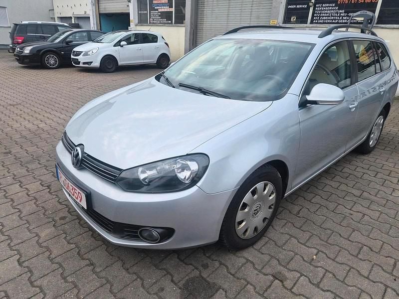 Gebraucht VW Golf VII 105 PS (77 kW) 2012 Silber Kombi