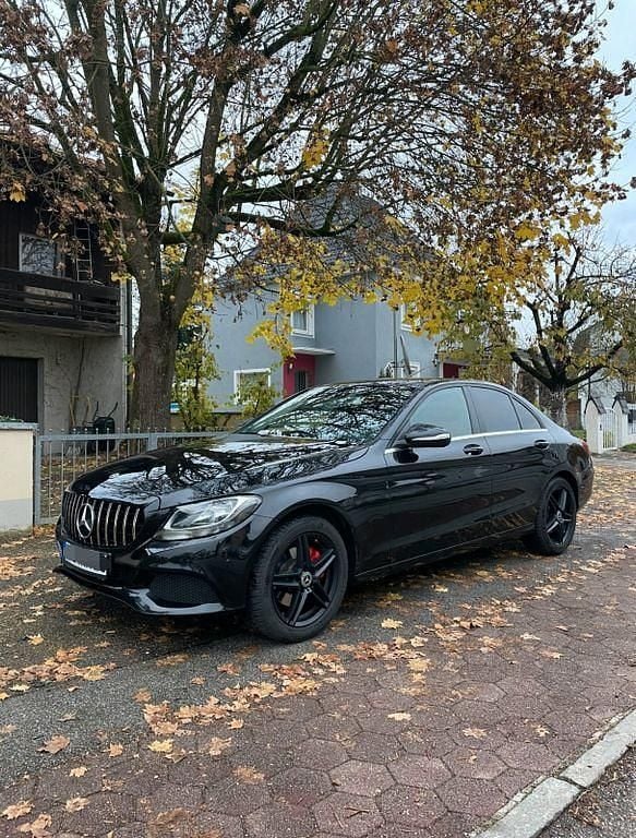 Schwarz Gebraucht 2014 Mercedes C220 AMG Limousine | 15.250 € (Teuer) - Bild 1/4