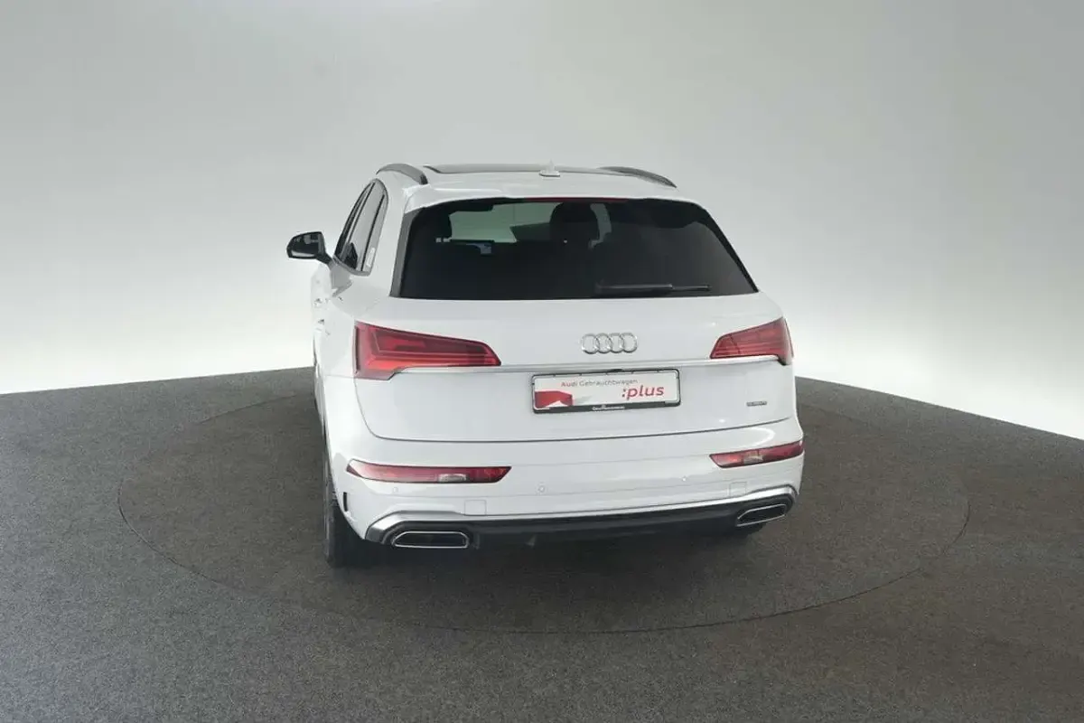 Gebraucht Audi Q5 S-Line 367 PS (269 kW) 2022 Gletscherweiß metallic SUV