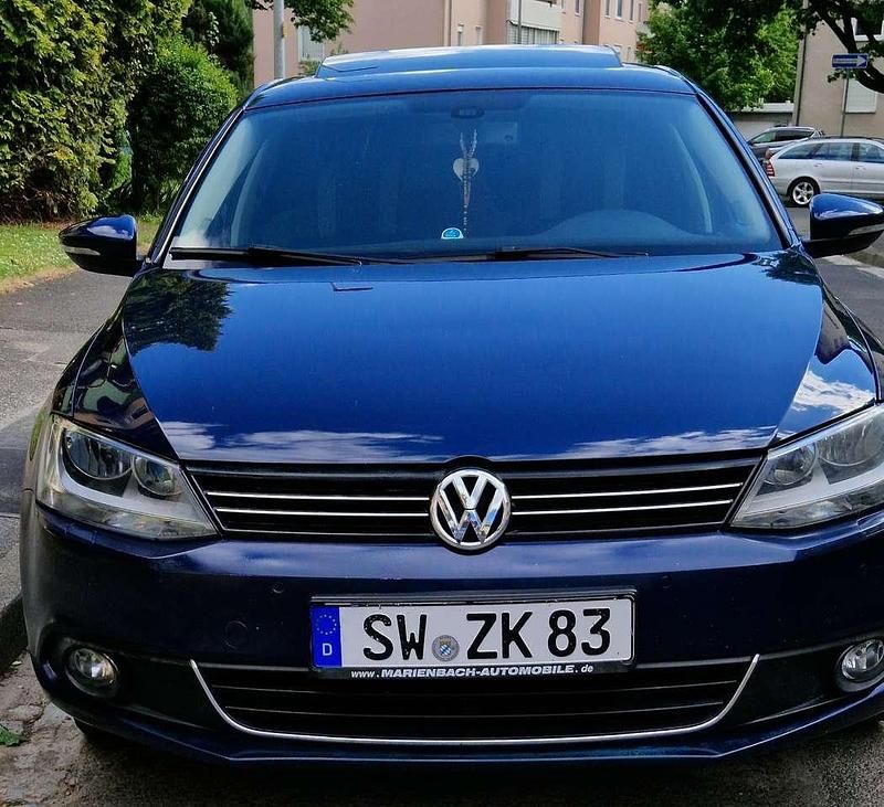 Gebraucht VW Jetta Highline 140 PS (102 kW) 2011 Limousine