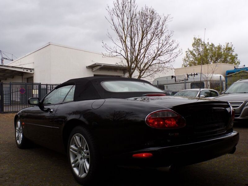 Gebraucht Jaguar XKR Supercharged 396 PS (291 kW) 2003 Schwarz Cabrio