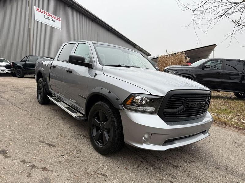 Gebraucht Dodge Ram 401 PS (294 kW) 2021 Silber Pickup