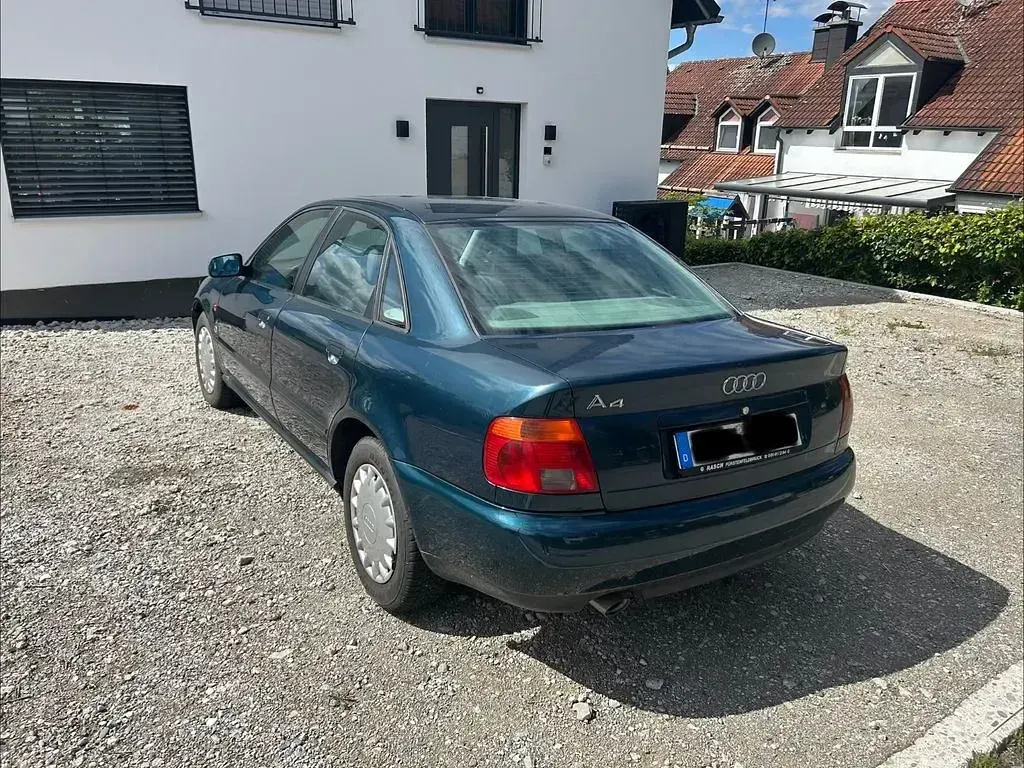 Gebraucht Audi A4 Performance 128 PS (94 kW) 1995 Grün Limousine