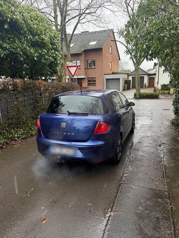 Gebraucht Seat Toledo 105 PS (77 kW) 2008 Blau Kleinwagen
