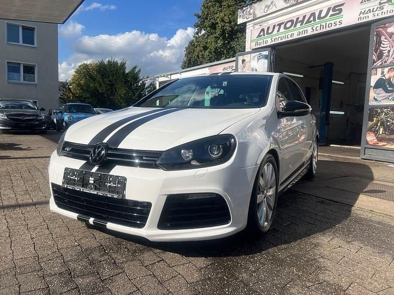 Weiß Gebraucht 2011 VW Golf VI R Limousine | 12.450 € (Etwas zu teuer) - Bild 1/4