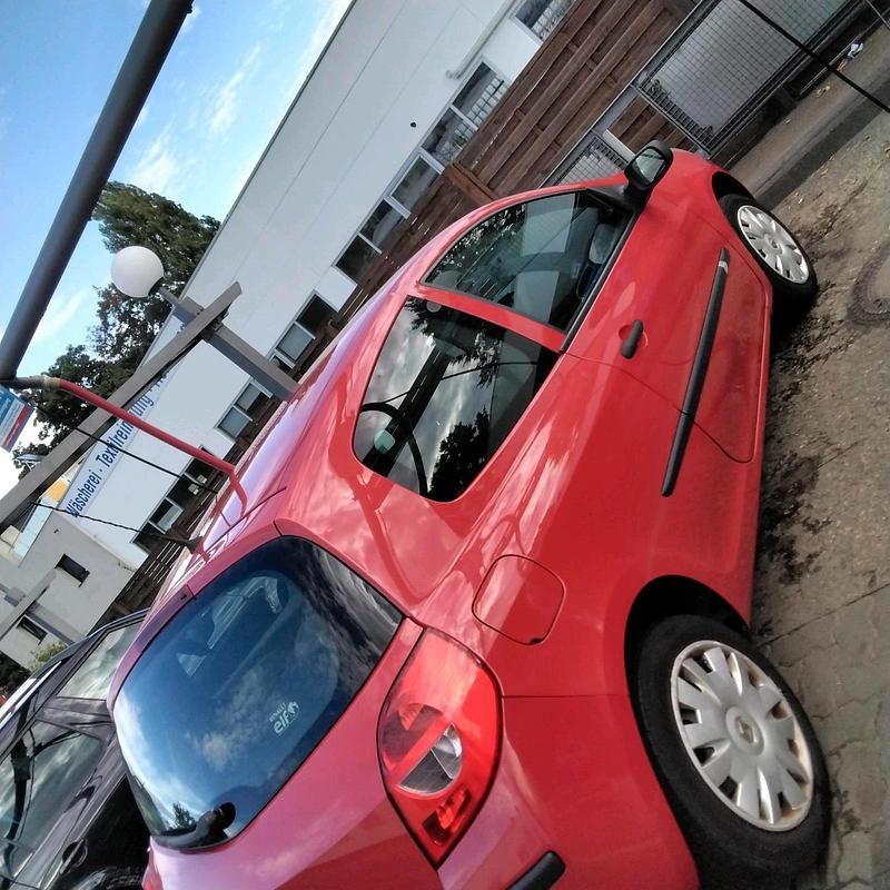 Gebraucht Renault Clio II 75 PS (55 kW) 2006 Rot Kleinwagen