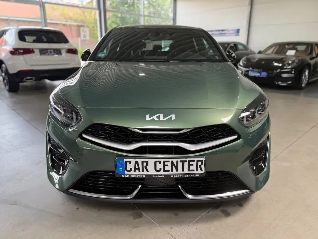 Gebraucht Kia Ceed GT GT-Line 136 PS (100 kW) 2023 Grün Limousine