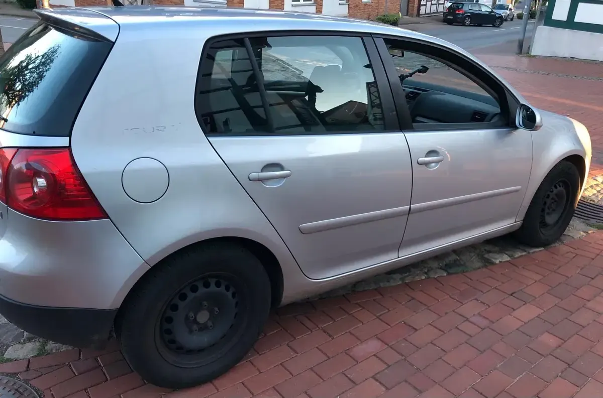 Gebraucht VW Golf IV 105 PS (77 kW) 2006 Silber Limousine