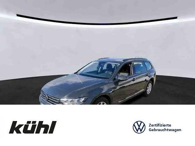 Gebraucht VW Passat Conceptline 150 PS (110 kW) 2020 Uranograu Kombi