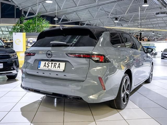 Neu Opel Astra 131 PS (96 kW) 2025 Grau Kombi