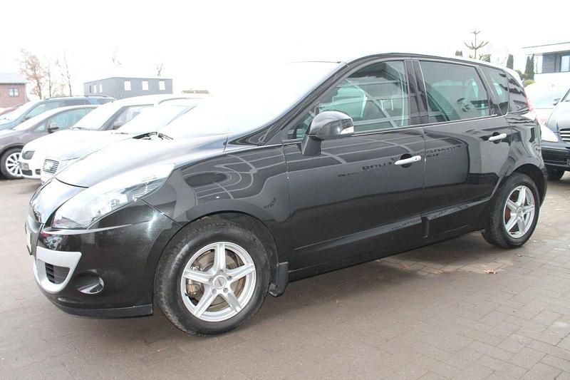Gebraucht Renault Scénic III Dynamique 131 PS (96 kW) 2010 Schwarz Van / Kleinbus