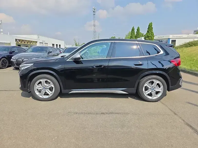 Gebraucht BMW iX1 xLine 230 kW (313 PS) 2023 Schwarz SUV