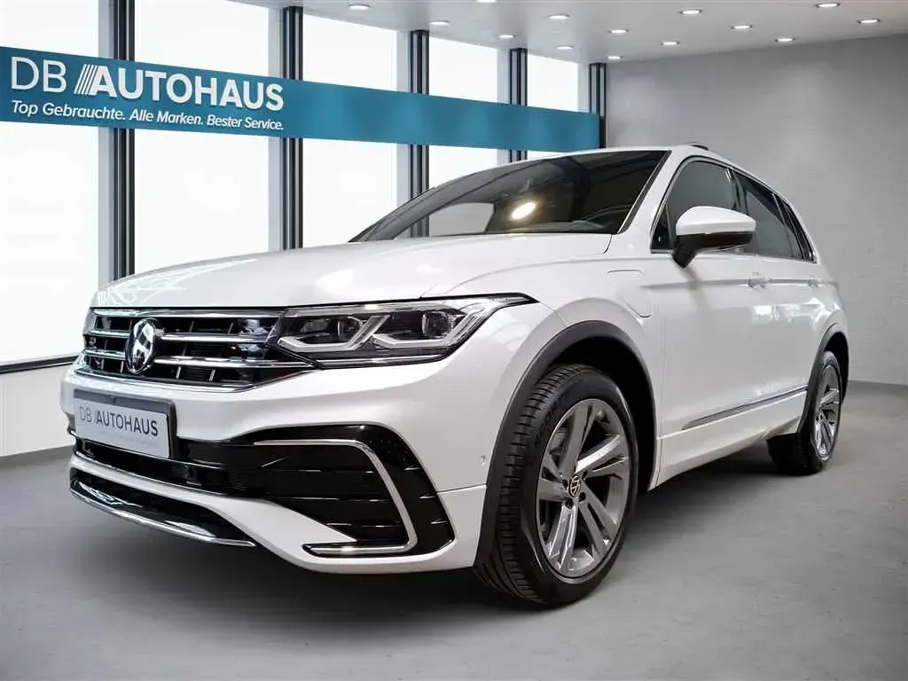 Gebraucht VW Tiguan R-line 245 PS (180 kW) 2023 SUV