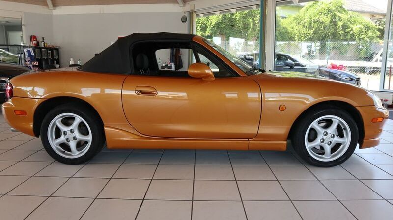 Gebraucht Mazda MX5 110 PS (80 kW) 1998 Gold Cabrio