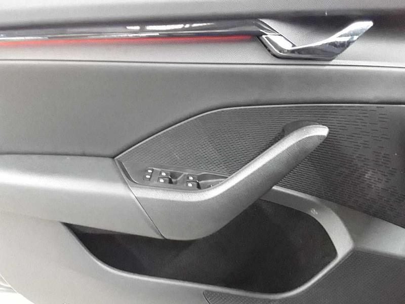 Gebraucht Skoda Octavia Ambition 150 PS (110 kW) 2022 Blackmagic perleffekt Kombi