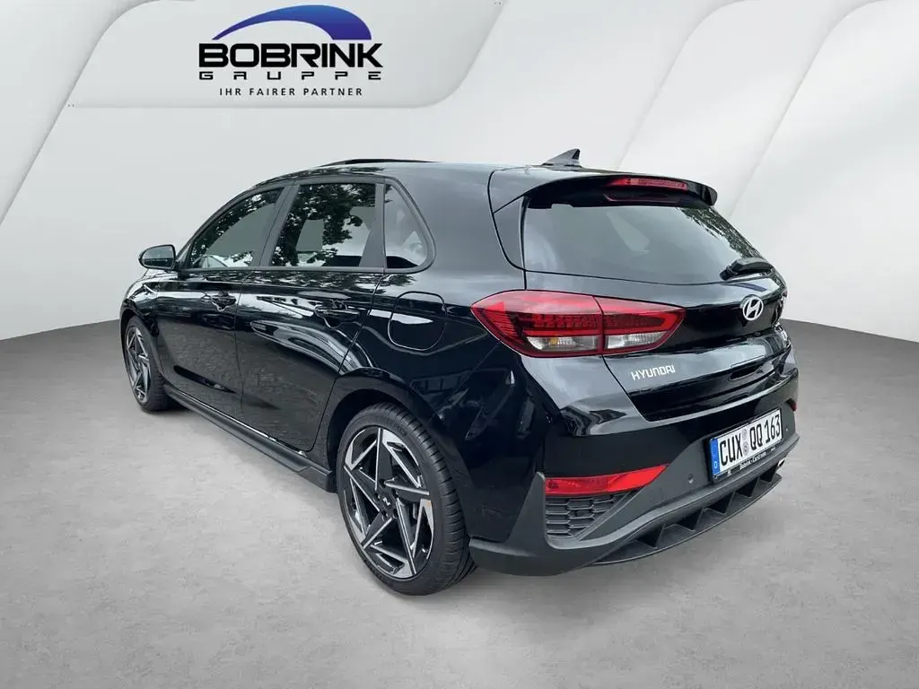 Gebraucht Hyundai i30 N Line 140 PS (102 kW) 2026 Schwarz Limousine