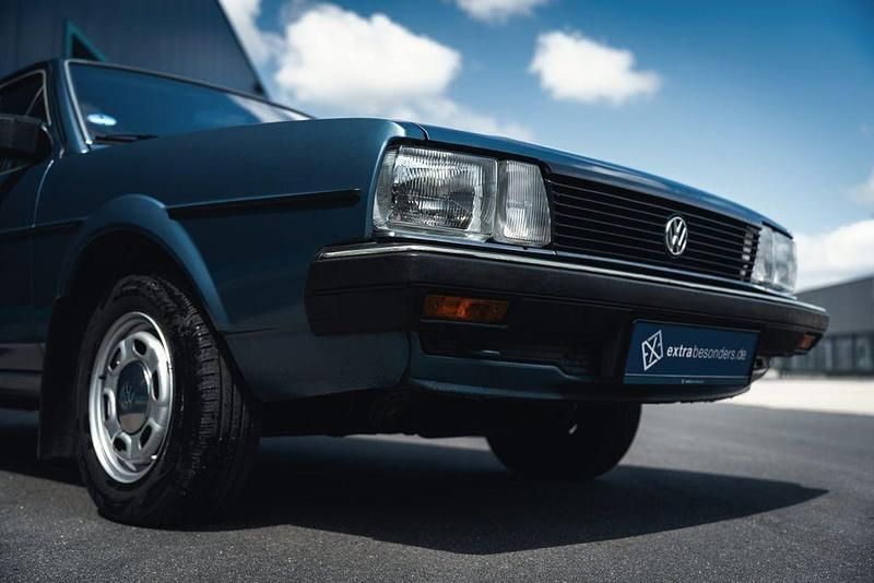 Gebraucht VW Passat 90 PS (66 kW) 1984 Blau Limousine