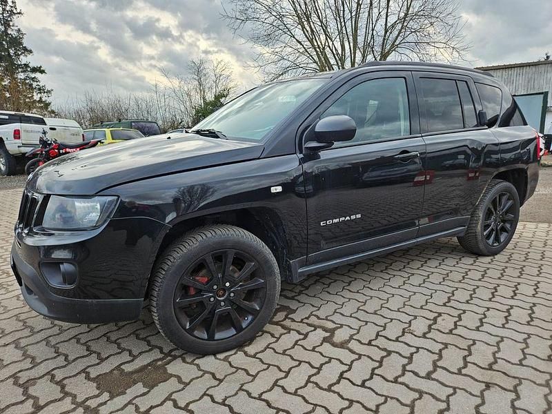Gebraucht Jeep Compass Limited 136 PS (100 kW) 2012 Schwarz SUV