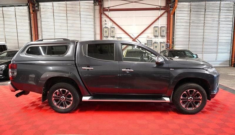 Gebraucht Mitsubishi L200 150 PS (110 kW) 2021 Grau Pickup