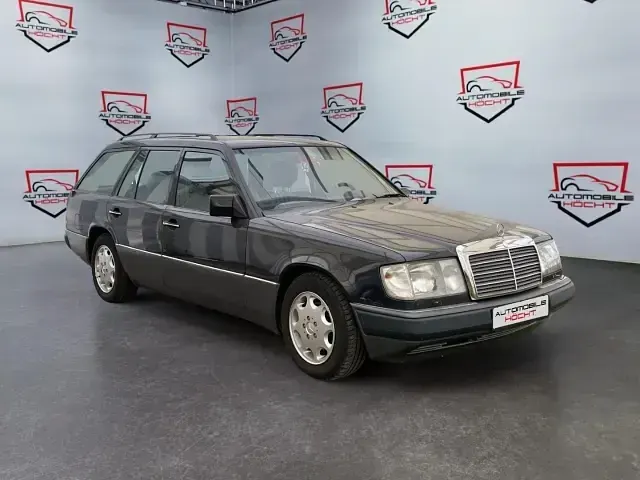 Gebraucht Mercedes 300 179 PS (131 kW) 1990 Schwarz Kombi
