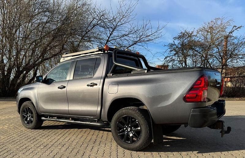 Gebraucht Toyota HiLux 150 PS (110 kW) 2018 Grau Abholung