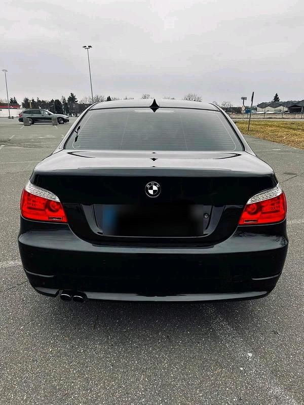 Gebraucht BMW 525 218 PS (160 kW) 2009 Schwarz Limousine