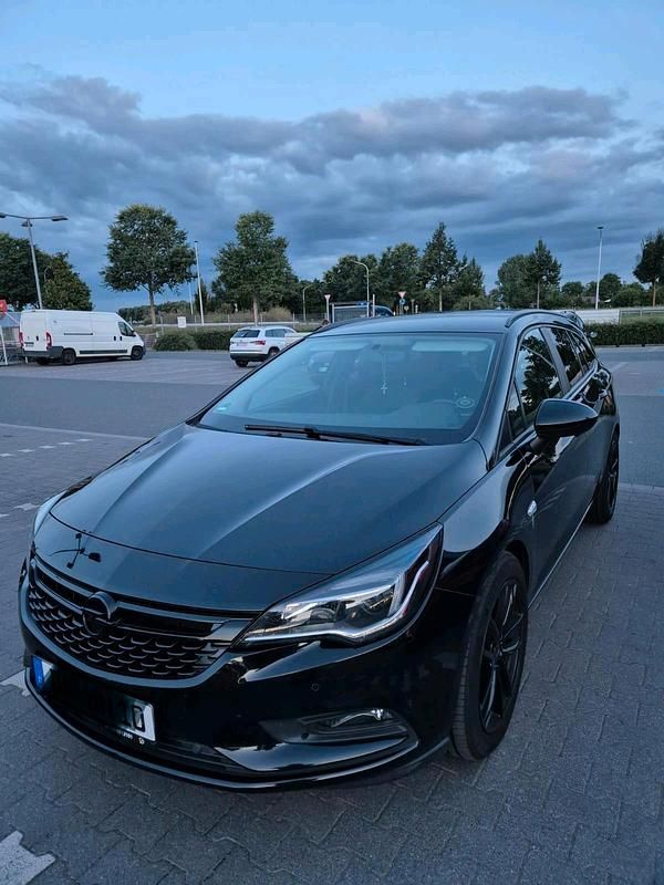 Gebraucht Opel Astra 136 PS (100 kW) 2016 Schwarz Kombi