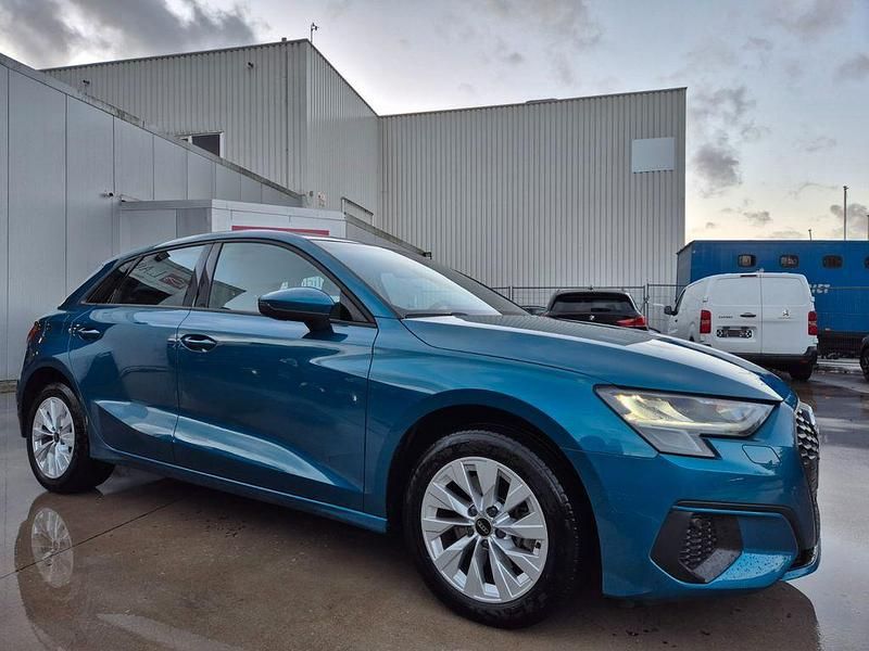 Blau Gebraucht 2022 Audi A3 e-tron Kleinwagen | 21.950 € (Superpreis) - Bild 1/4