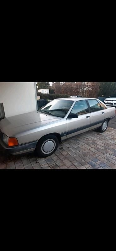Silber Gebraucht 1989 Audi 100 Limousine | 3.000 € - Bild 1/4
